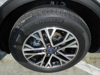 2021 Ford Escape, $16999. Photo 7