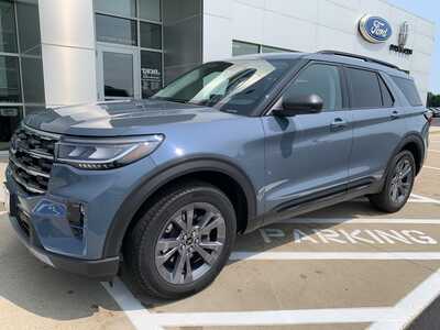 2026 Ford Explorer, $43999. Photo 2