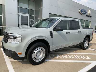 2024 Ford Maverick, $24999. Photo 2
