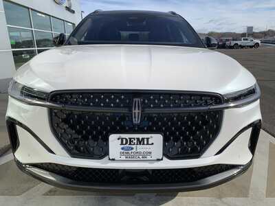 2026 Lincoln Nautilus, $70995. Photo 5