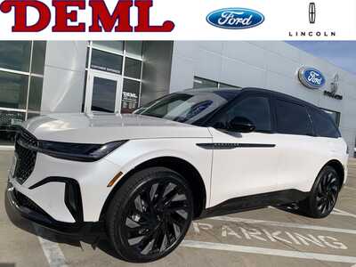 2026 Lincoln Nautilus, $70995. Photo 1