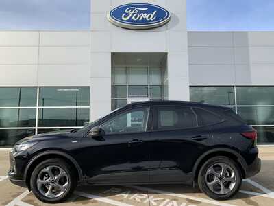 2025 Ford Escape, $23999. Photo 4