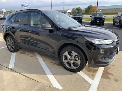 2025 Ford Escape, $23999. Photo 7