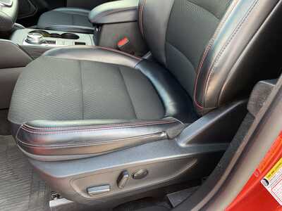 2025 Ford Escape, $23999. Photo 12