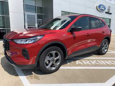 2025 Ford Escape, $23999. Photo 2