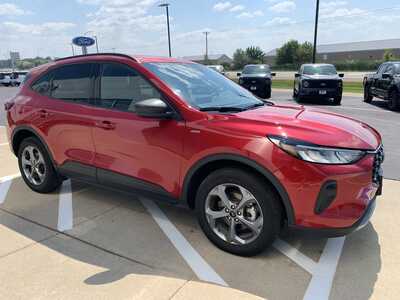2025 Ford Escape, $23999. Photo 7