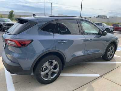2025 Ford Escape, $23999. Photo 8