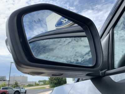 2021 Ford Explorer, $29999. Photo 10