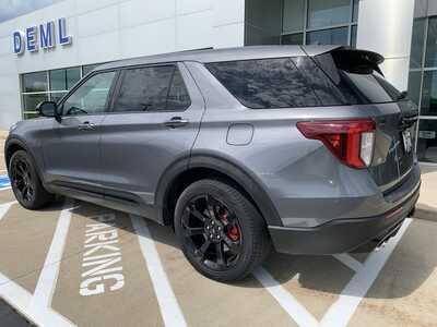 2021 Ford Explorer, $29999. Photo 3