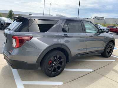 2021 Ford Explorer, $29999. Photo 9