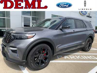 2021 Ford Explorer, $29999. Photo 1