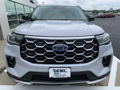 2026 Ford Explorer, $55499. Photo 5
