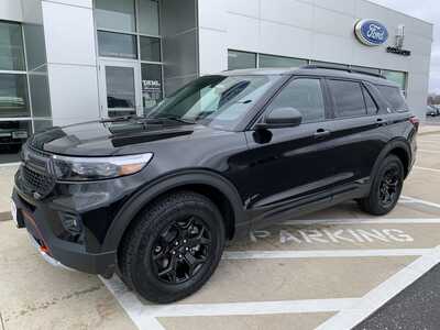 2022 Ford Explorer, $24999. Photo 2