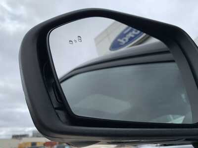 2022 Ford Explorer, $24999. Photo 9