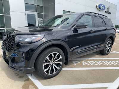 2025 Ford Explorer, $37999. Photo 2