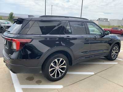2025 Ford Explorer, $37999. Photo 9