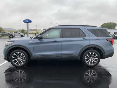 2027 Ford Explorer, $47649. Photo 4