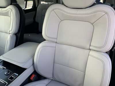 2027 Lincoln Aviator, $79999. Photo 11