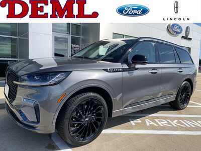 2027 Lincoln Aviator, $79999. Photo 1