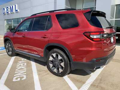 2026 Honda Pilot, $49999. Photo 3