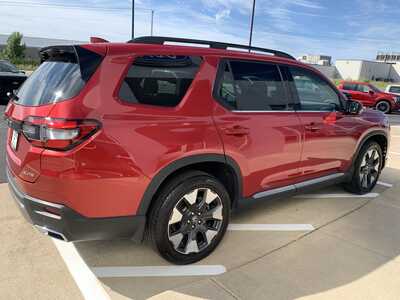 2026 Honda Pilot, $49999. Photo 8