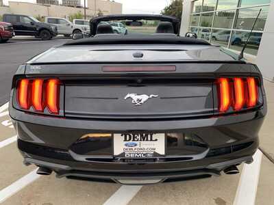 2018 Ford Mustang, $19999. Photo 7