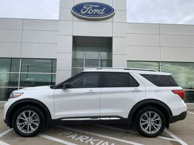 2022 Ford Explorer, $29999. Photo 4