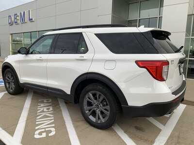 2022 Ford Explorer, $23999. Photo 4