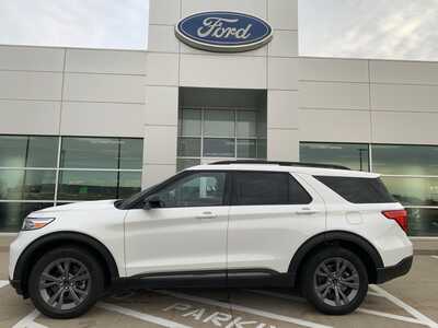 2022 Ford Explorer, $23999. Photo 5