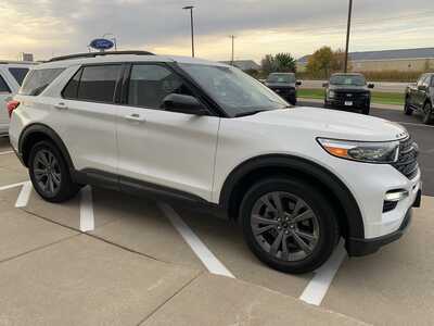 2022 Ford Explorer, $23999. Photo 9