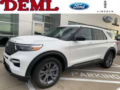 2022 Ford Explorer, $23999. Photo 1