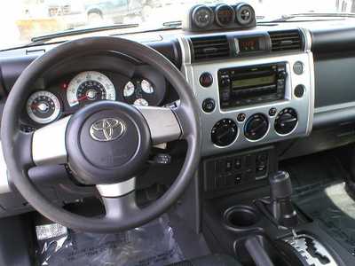 2008 Toyota FJ Cruiser, $19995. Photo 9