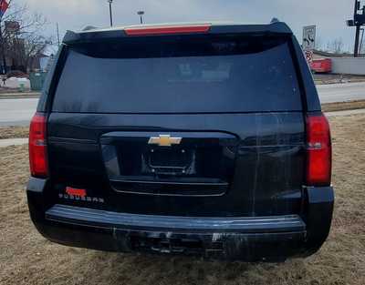 2018 Chevrolet Suburban, $34995. Photo 7