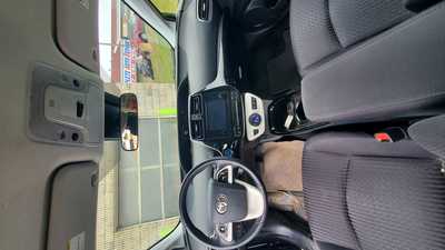 2019 Toyota Prius, $21995. Photo 8