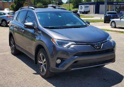 2018 Toyota RAV4, $22995. Photo 2