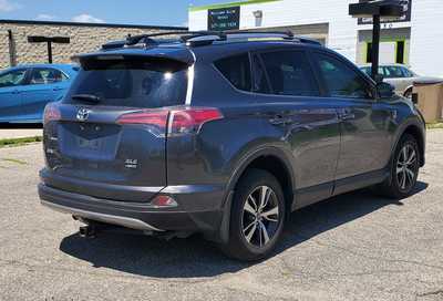 2018 Toyota RAV4, $22995. Photo 6