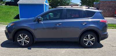 2018 Toyota RAV4, $22995. Photo 9