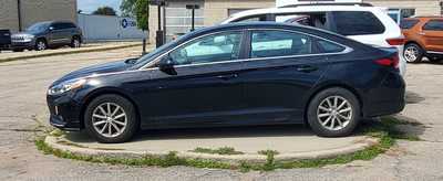 2019 Hyundai Sonata, $14500. Photo 2