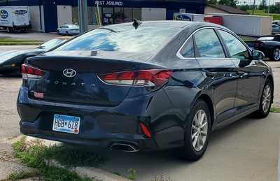 2019 Hyundai Sonata, $14500. Photo 5