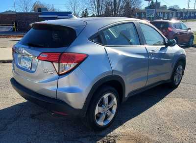 2021 Honda HR-V, $22995. Photo 6