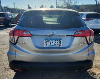 2021 Honda HR-V, $22995. Photo 8