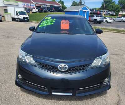 2014 Toyota Camry, $17895. Photo 7