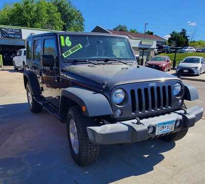 2016 Jeep Wrangler Unlimited, $19995. Photo 7