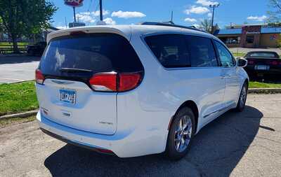 2018 Chrysler Pacifica, $20995. Photo 7