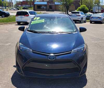 2019 Toyota Corolla, $15995. Photo 11