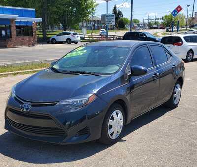 2019 Toyota Corolla, $15995. Photo 12