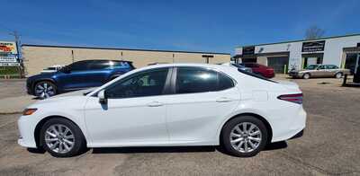 2019 Toyota Camry, $16995. Photo 10