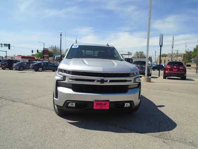 2019 Chevrolet 1500 Crew Cab, $30995. Photo 2