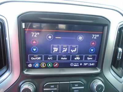 2022 Chevrolet 3500 Crew Cab, $57995. Photo 10