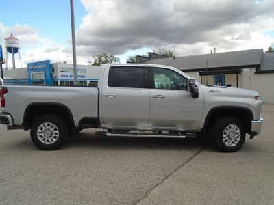 2022 Chevrolet 3500 Crew Cab, $57995. Photo 5
